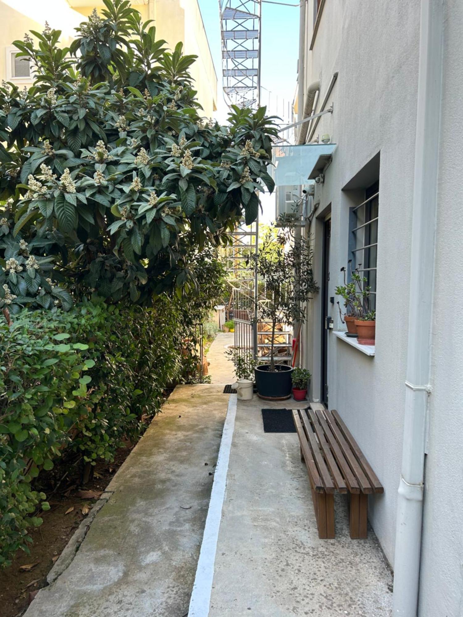 Small Gem Studio Athens, Next To Metro Nomismatokopeio Exterior foto